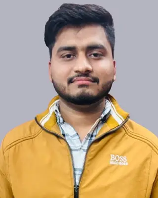 Suresh Kumar — Senior Executive